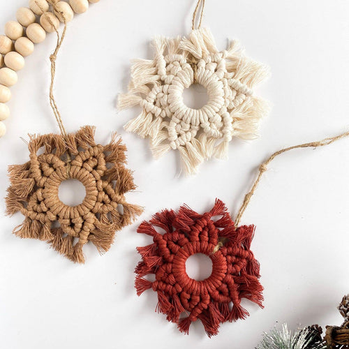 MACRAME SNOWFLAKE ORNAMENT